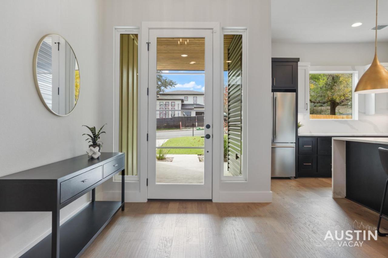 Luxurious Modernism With Private Hot Tub And Garage Villa Austin Exteriör bild